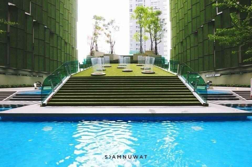 Modern 1-bed 1-bath 26.65 sqm condo at Wish Signature Midtown Siam. Fully furnished, great amenities. Rent for 19K or Sale at 4.5M THB.