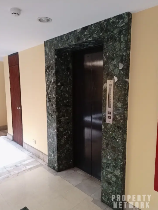 Spacious 1-Bedroom 1-Bathroom 52 sqm condo at Pipat Place For Sale ฿5,150,000. Just 360m from BTS Chong Nonsi. Great location in Silom, Bang Rak!