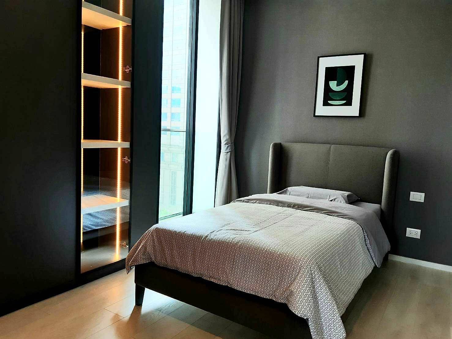 2-Bed, 1-Bath 70sqm Condo at Noble Ploenchit for Rent 67K THB, 5min to BTS Ploenchit
