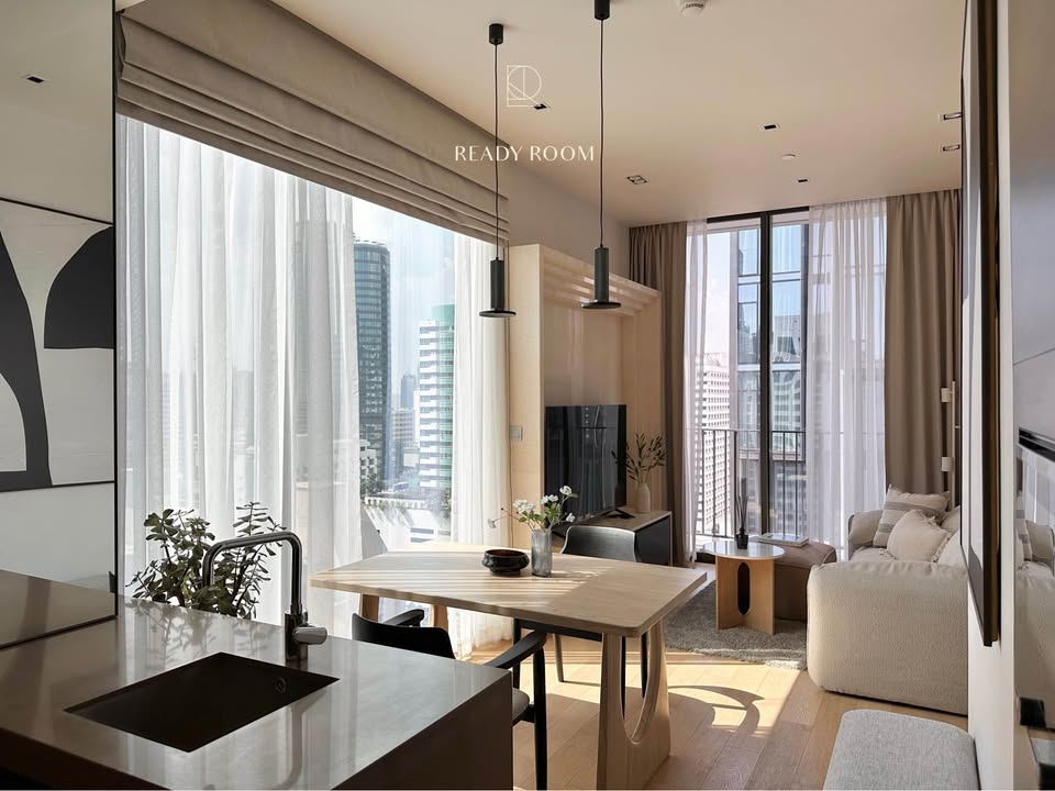 1-Bedroom, 1-Bathroom, 47sqm 28 Chidlom, Rent 55K-65K, Near Chit Lom BTS