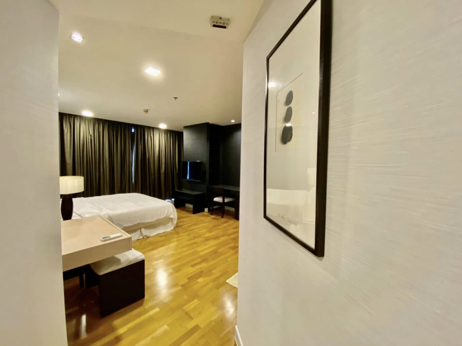 2-Bedroom 2-Bathroom 139.4sqm Urbana Sathorn for Sale 24M THB, Near BTS Chong Nonsi, Fully Furnished, Luxury Living in Bangkok's Prime Location