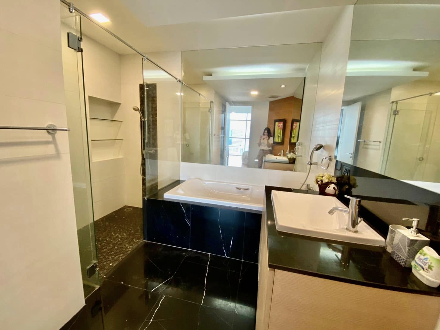 2-Bedroom 2-Bathroom 139.4sqm Urbana Sathorn for Sale 24M THB, Near BTS Chong Nonsi, Fully Furnished, Luxury Living in Bangkok's Prime Location