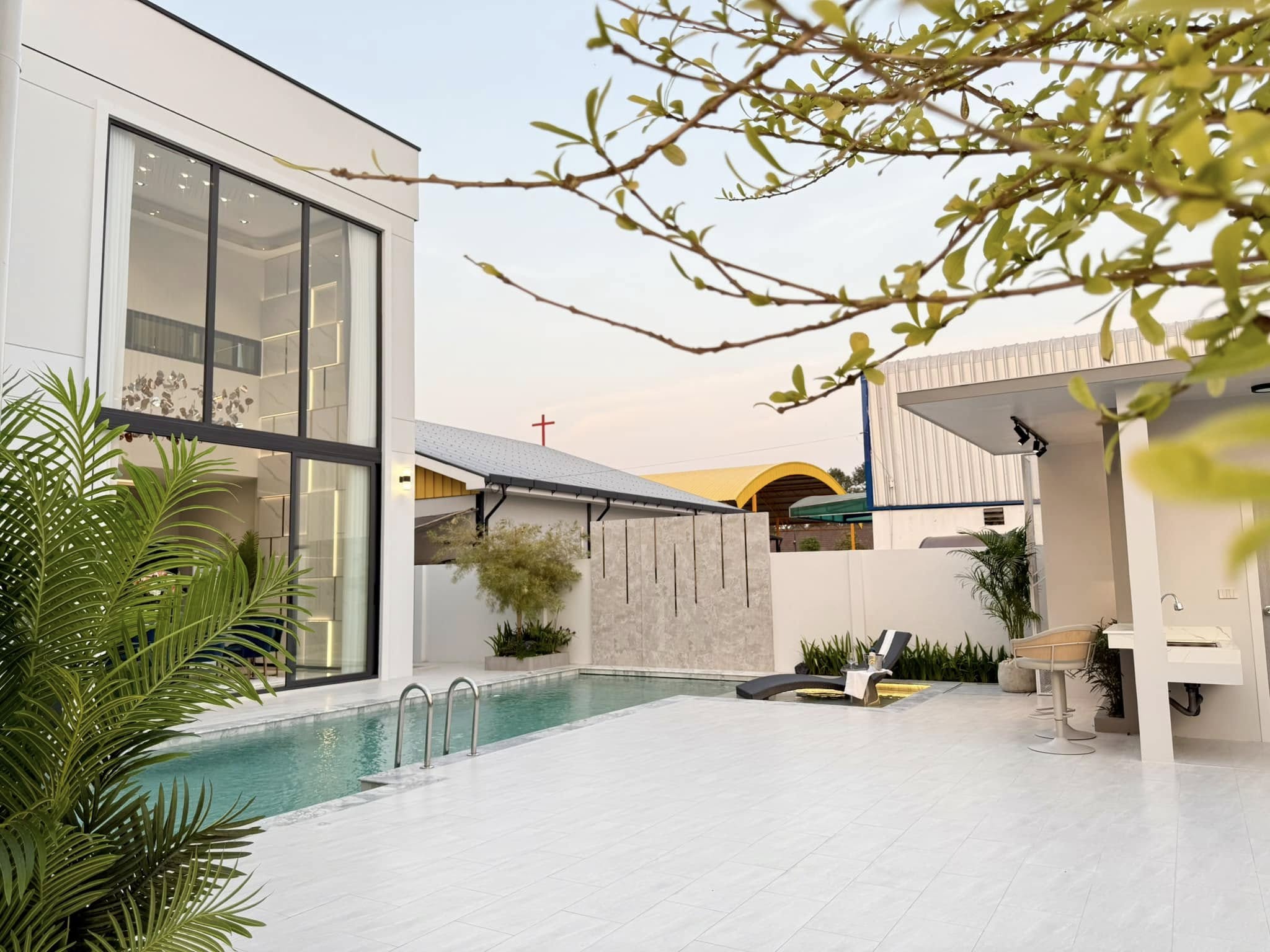 6-Bed 7-Bath 510sqm AVANI Pool Villa for Sale, Near Pattaya MRT, 24.9M THB