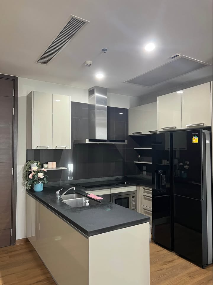 Elegant 3-bedroom condo in Quattro By Sansiri, Bangkok, featuring modern interiors and panoramic city views.