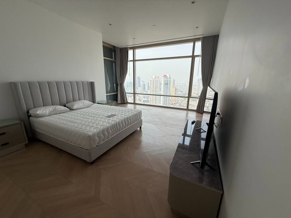 3-Bed, 3-Bath, 192 sqm Condo at Four Seasons Residences, Sathon, for Rent at 260K THB/month, Near Saphan Taksin BTS, Luxury Living with River Views
