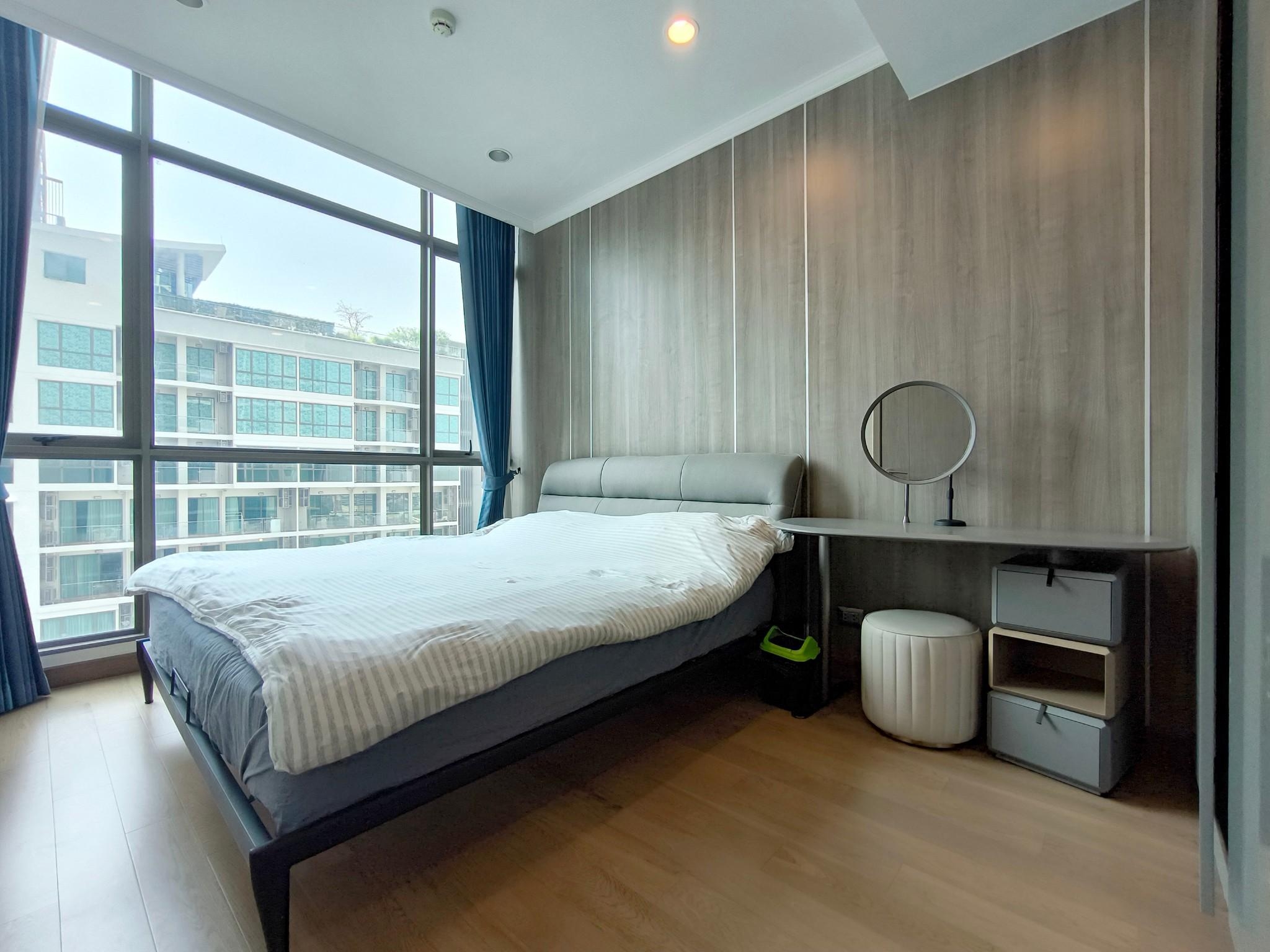 2-Bed, 2-Bath, 77 sqm Condo at Supalai Oriental Sukhumvit 39 for Rent 60,000 THB, Near BTS Phrom Phong, Luxurious Living in Central Bangkok.