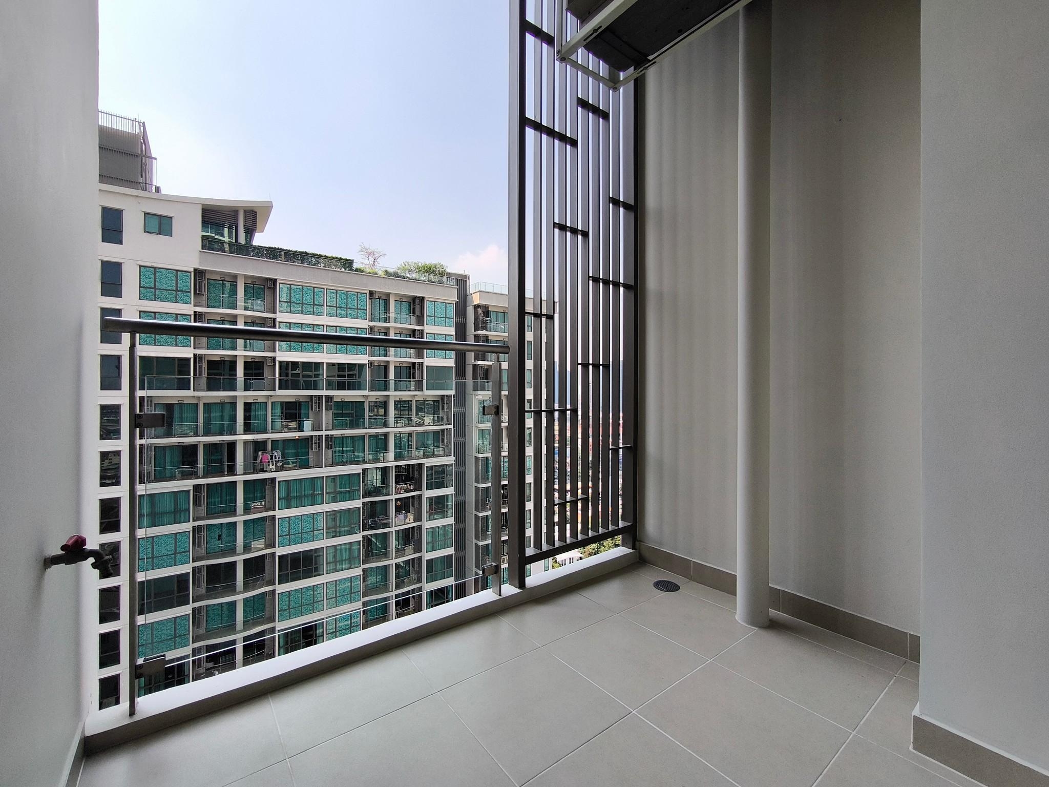 2-Bed, 2-Bath, 77 sqm Condo at Supalai Oriental Sukhumvit 39 for Rent 60,000 THB, Near BTS Phrom Phong, Luxurious Living in Central Bangkok.