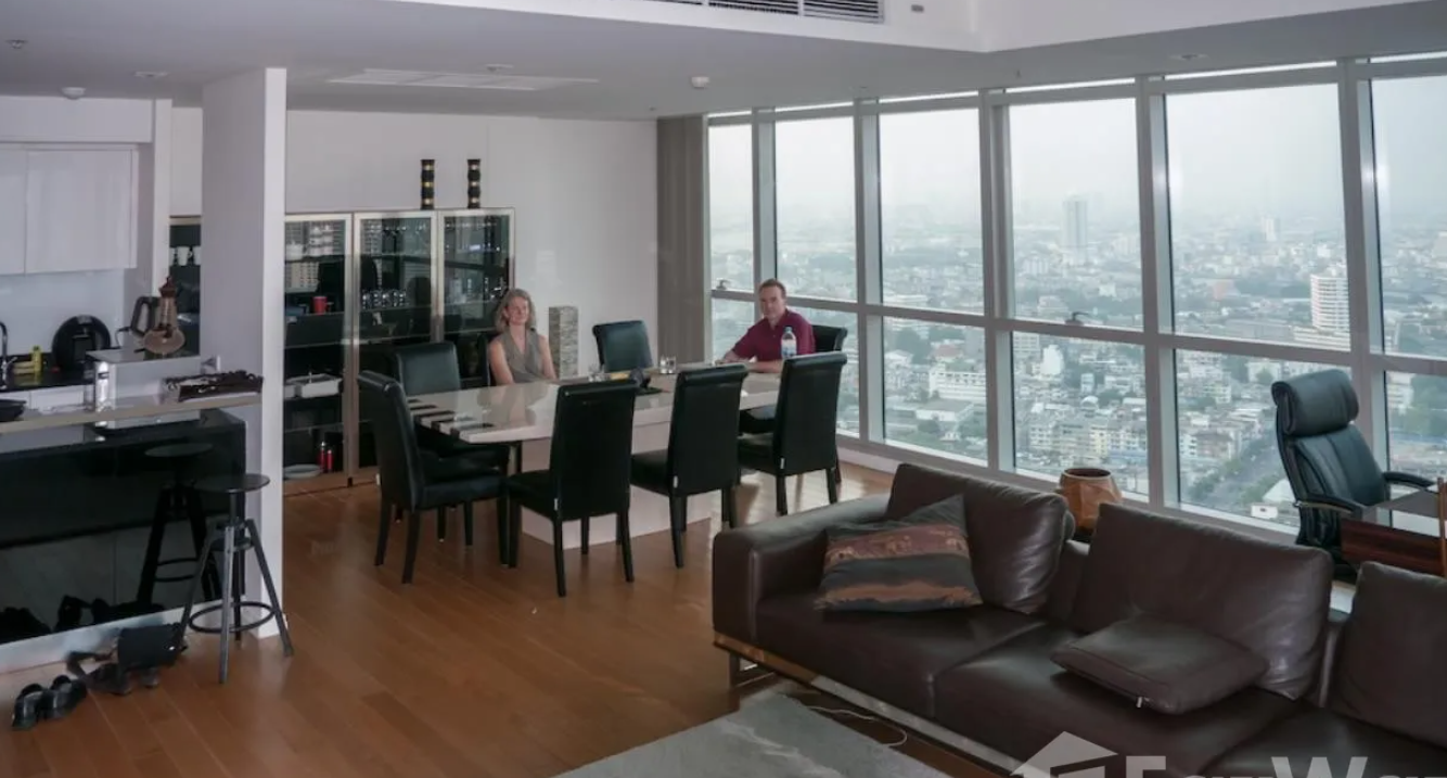 Luxurious 4-bed, 3-bath, 258 sqm duplex at The River Bangkok. High-floor unit with stunning river views. For sale at ฿74.5M. Contact us for a viewing!