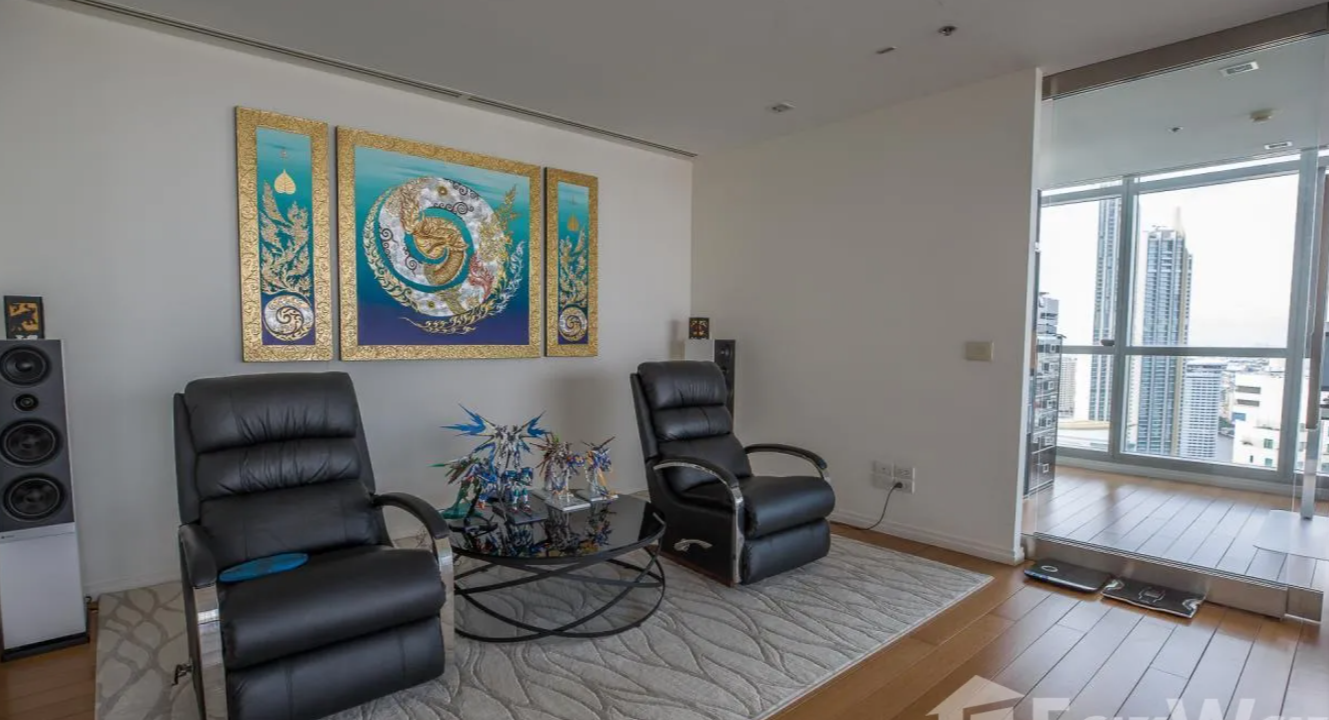 Luxurious 4-bed, 3-bath, 258 sqm duplex at The River Bangkok. High-floor unit with stunning river views. For sale at ฿74.5M. Contact us for a viewing!