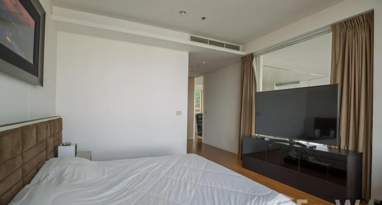 Luxurious 4-bed, 3-bath, 258 sqm duplex at The River Bangkok. High-floor unit with stunning river views. For sale at ฿74.5M. Contact us for a viewing!