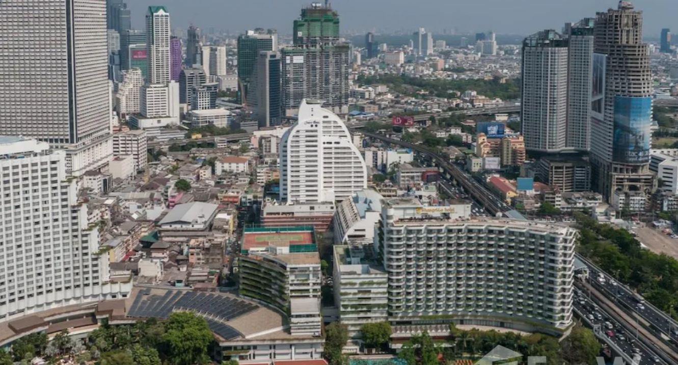 Luxurious 4-bed, 3-bath, 258 sqm duplex at The River Bangkok. High-floor unit with stunning river views. For sale at ฿74.5M. Contact us for a viewing!