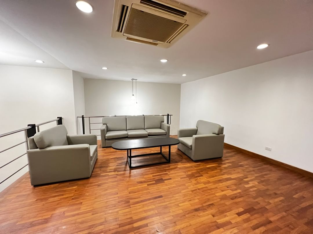 President Park, 4-Bedroom Condo Bangkok, Luxury Condo for Rent, Sukhumvit 24 Condo, Bangkok Rental Property, High-End Condo Bangkok, Condo Near Phrom Phong BTS