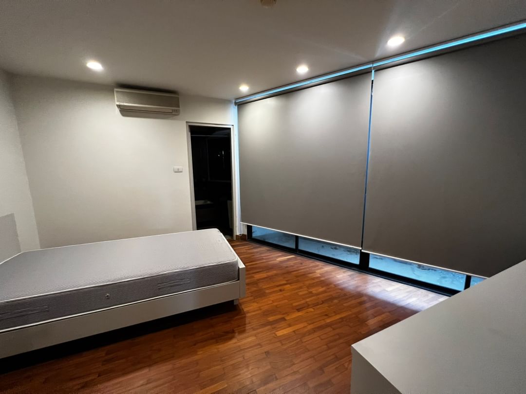 President Park, 4-Bedroom Condo Bangkok, Luxury Condo for Rent, Sukhumvit 24 Condo, Bangkok Rental Property, High-End Condo Bangkok, Condo Near Phrom Phong BTS