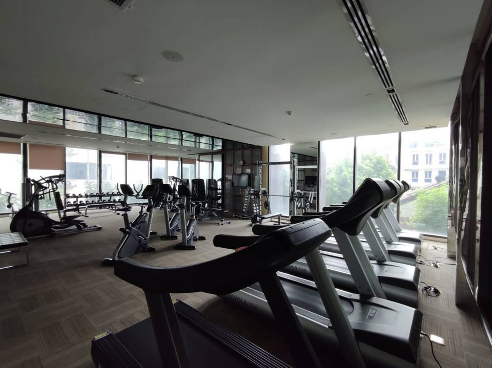 Stylish 1-bed, 1-bath condo at The Address Sathorn, 46.6 sqm, 12th floor with Mahanakhon Kingpower view. Prime location near BTS St. Louis & Chong Nonsi. Rent starts at 29,500 THB/month.
