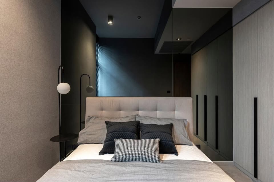 2-Bed, 1-Bath, 75 sqm Condo at The Lofts Asoke for Rent, ฿68,000/month, 3-min walk to Phetchaburi MRT, Available from Feb 2025
