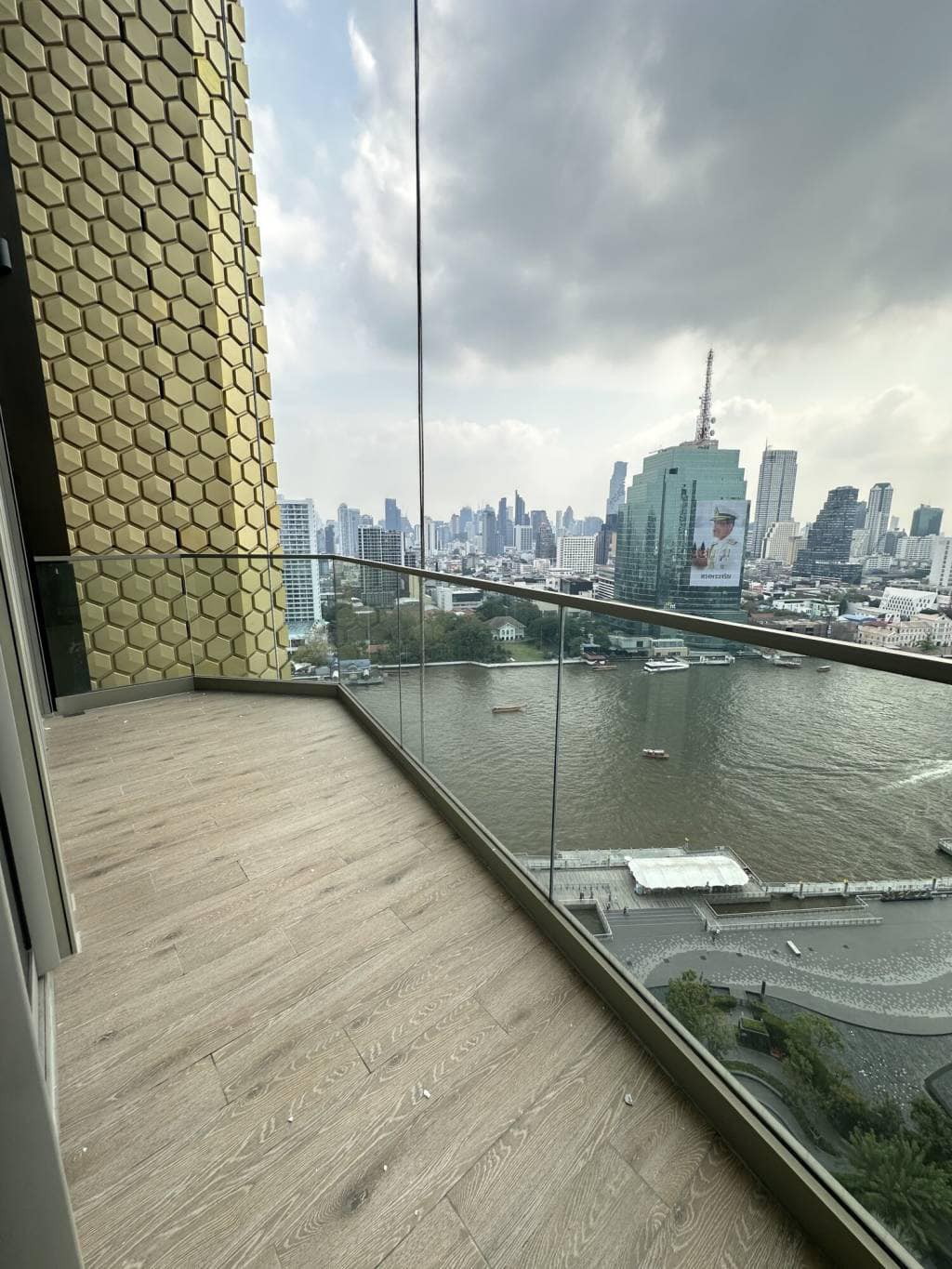 2-Bed, 2-Bath, 379 sqm Condo at The Residences Mandarin Oriental for Rent, ฿260,000/month, Saphan Taksin BTS, Luxury Living in Bangkok