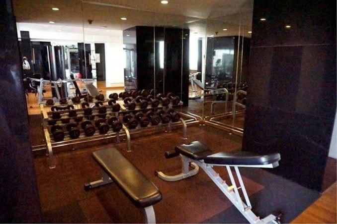 Spacious 3-bedroom condo for sale at President Park Sukhumvit 24. Fully furnished, 230 sqm, prime location. Luxury living with top-tier amenities.