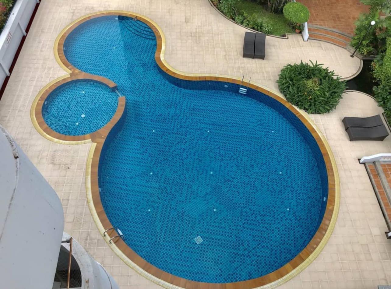 4-Bed, 3-Bath, 236 sqm Condo at DS Towers 1 for Sale near BTS Phrom Phong, ฿25,500,000, Fully Furnished, Prime Sukhumvit Location, Flexible Purchase Terms.