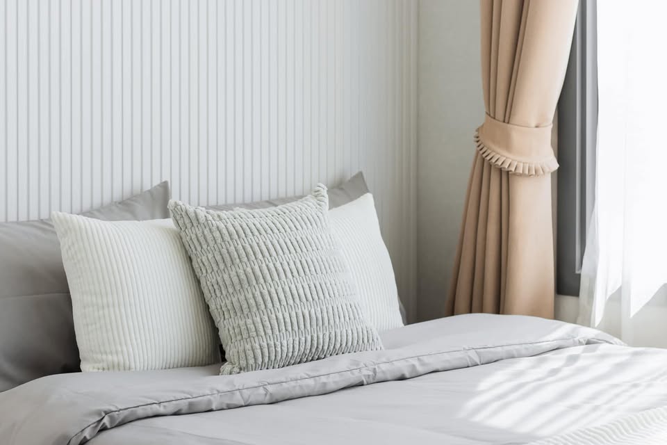 Elegant 2-bedroom condo at Pyne by Sansiri, featuring stylish furnishings, high-floor city views, and premium facilities, located next to BTS Ratchathewi.