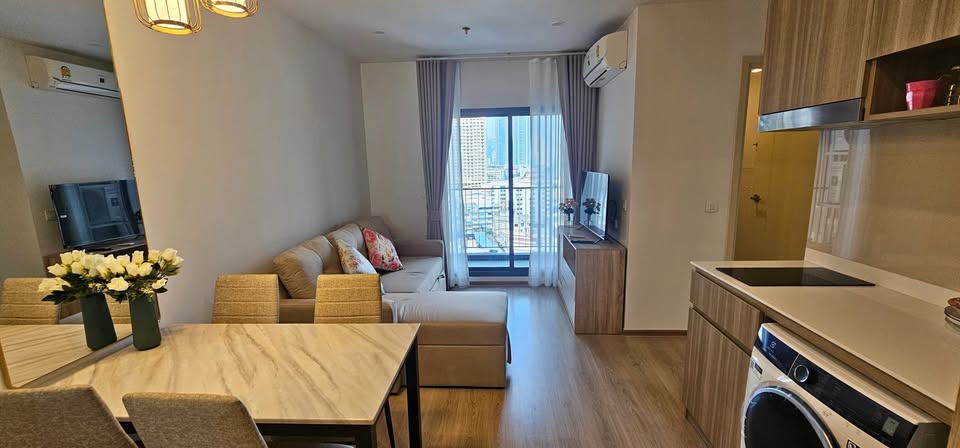 2-Bed, 1-Bath Condo for Rent at Life Rama 4 - Asoke, 47.3 sqm, ฿45,000/month, Near MRT Queen Sirikit, Modern Living in Central Bangkok
