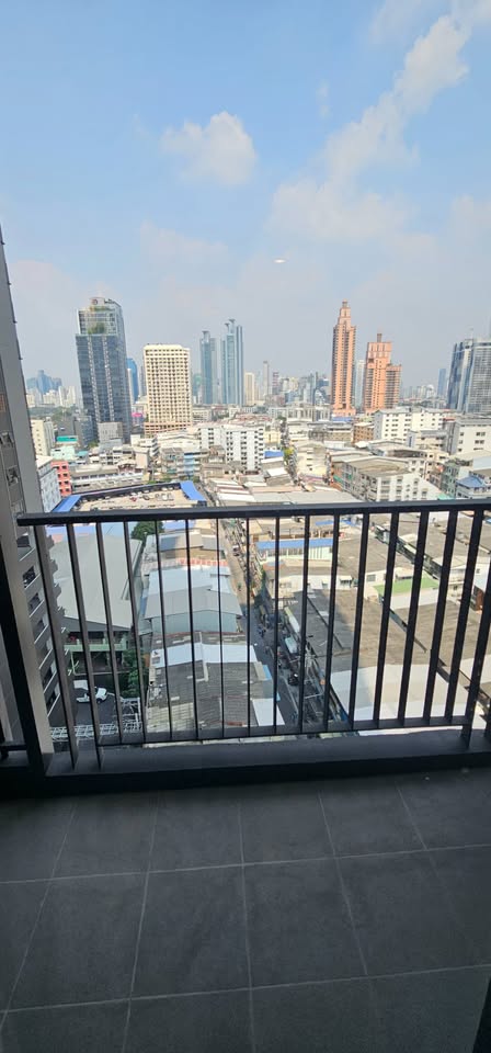 2-Bed, 1-Bath Condo for Rent at Life Rama 4 - Asoke, 47.3 sqm, ฿45,000/month, Near MRT Queen Sirikit, Modern Living in Central Bangkok