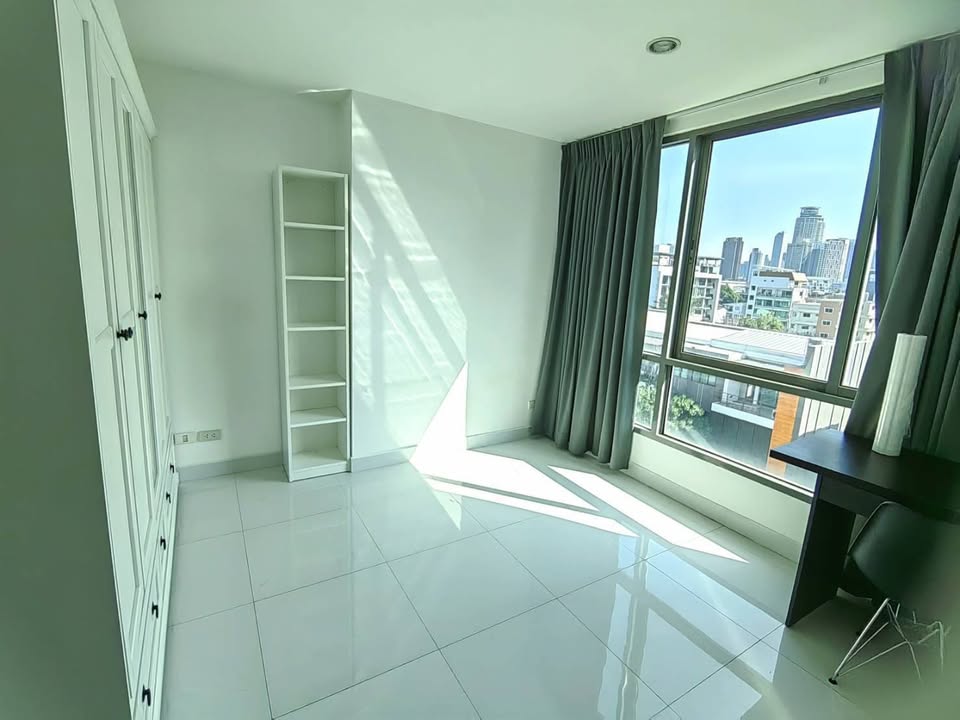 2-Bed, 2-Bath Condo for Rent at Click Condominium, 67 sqm, ฿35,000/month, Near BTS Ekkamai, Pet-Friendly in Sukhumvit 65, Bangkok