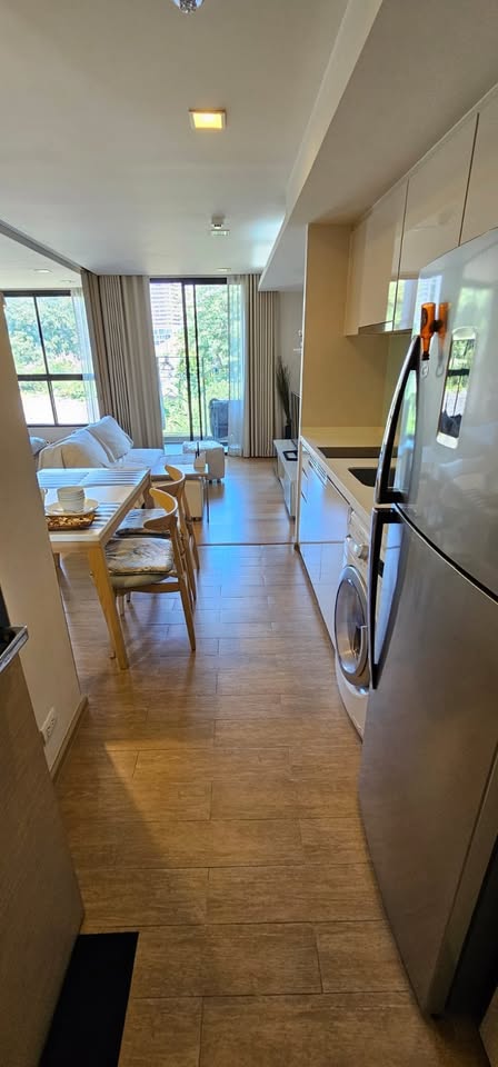 1-Bed, 1-Bath Condo for Rent at Liv@49, 40 sqm, ฿32,000/month, Near BTS Thonglor, Fully Furnished in Sukhumvit 49, Bangkok