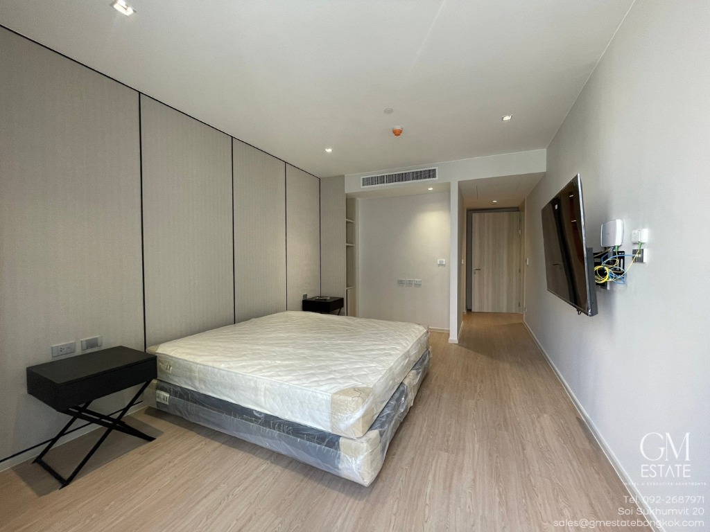Luxury 2-BR apartment for rent at GM Estate Sukhumvit 20. Spacious 115 sqm, balcony, housekeeping, top amenities. Rent from 170K THB/month. Pet-friendly!