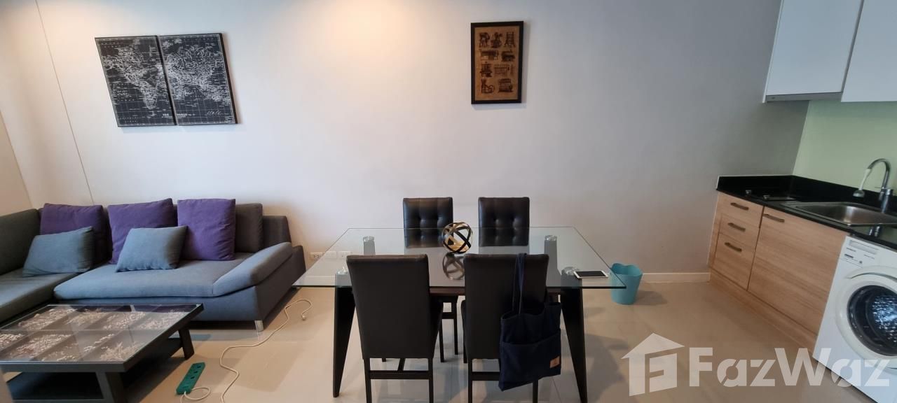 1-Bedroom, 1-Bathroom condo for sale at Circle Petchaburi, 47 sqm, at ฿4.6M. Ideal location near MRT, shopping, dining, and top schools. Perfect for city living.