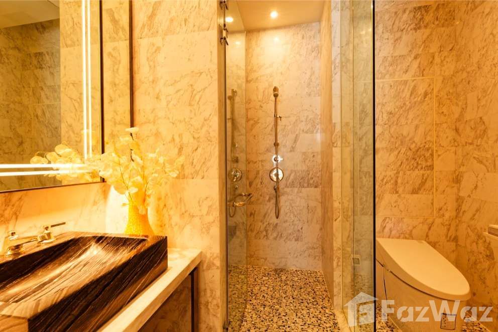 Luxurious 2-bedroom, 2-bathroom condo at The Residences at Mandarin Oriental, Bangkok. 128sqm, stunning river views. For sale ฿70M