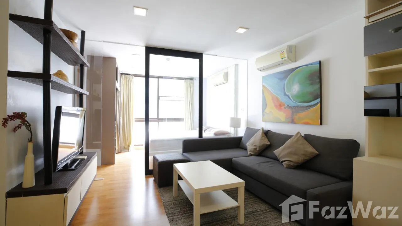 Modern 1-bed, 1-bath 38sqm condo at XVI The Sixteenth, Bangkok. Great location near MRT. For sale at ฿4.45M.
