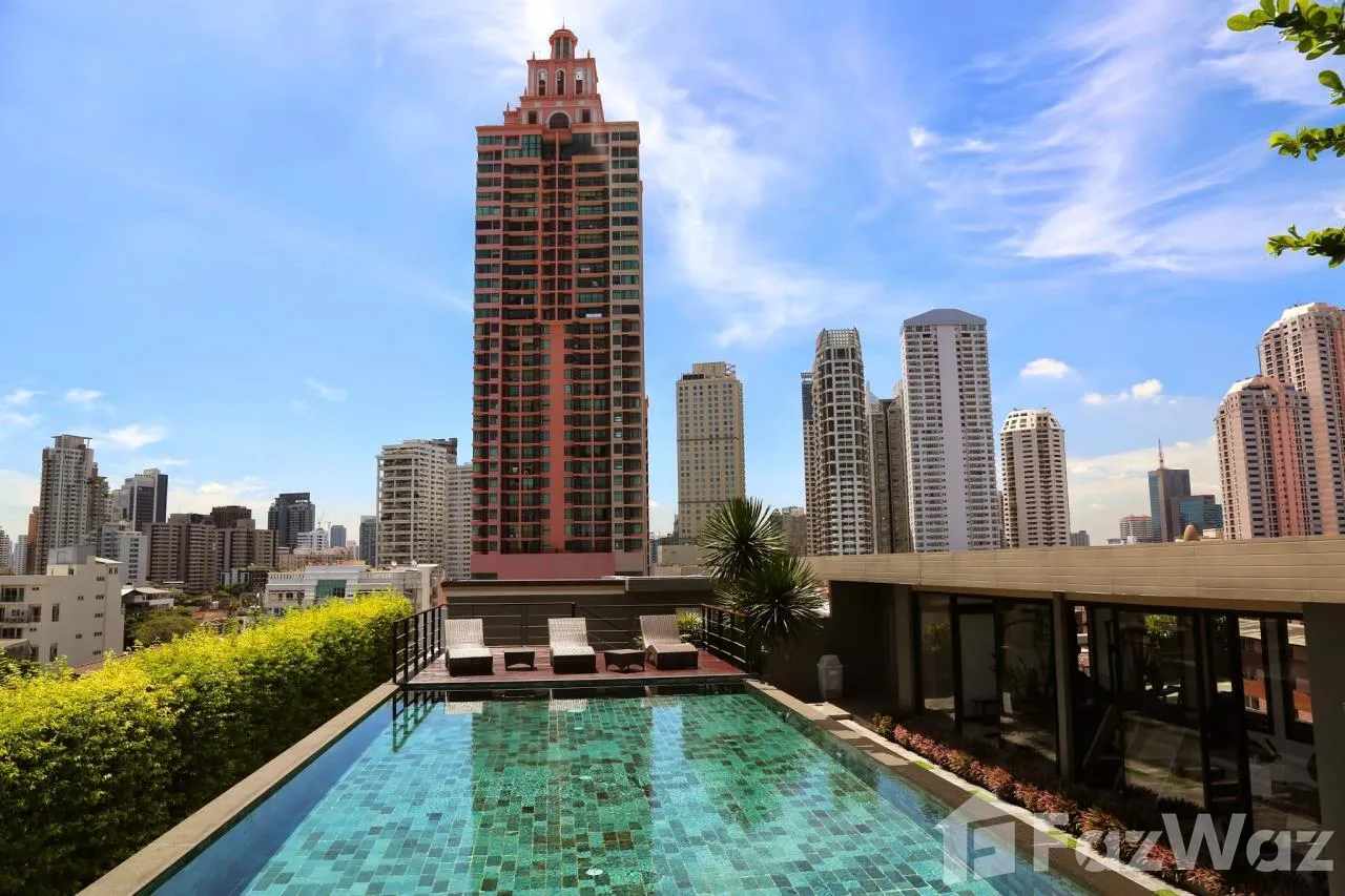 Modern 1-bed, 1-bath 38sqm condo at XVI The Sixteenth, Bangkok. Great location near MRT. For sale at ฿4.45M.