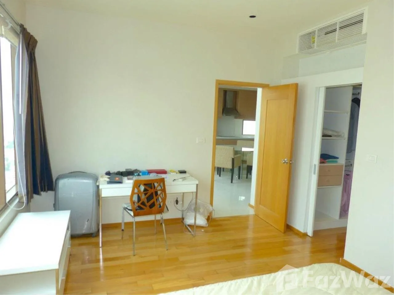 Stunning 2-bed, 2-bath duplex condo in Emporio Place, 134 sqm. For sale at ฿25M. Luxury living in Sukhumvit with excellent amenities and top-floor views.