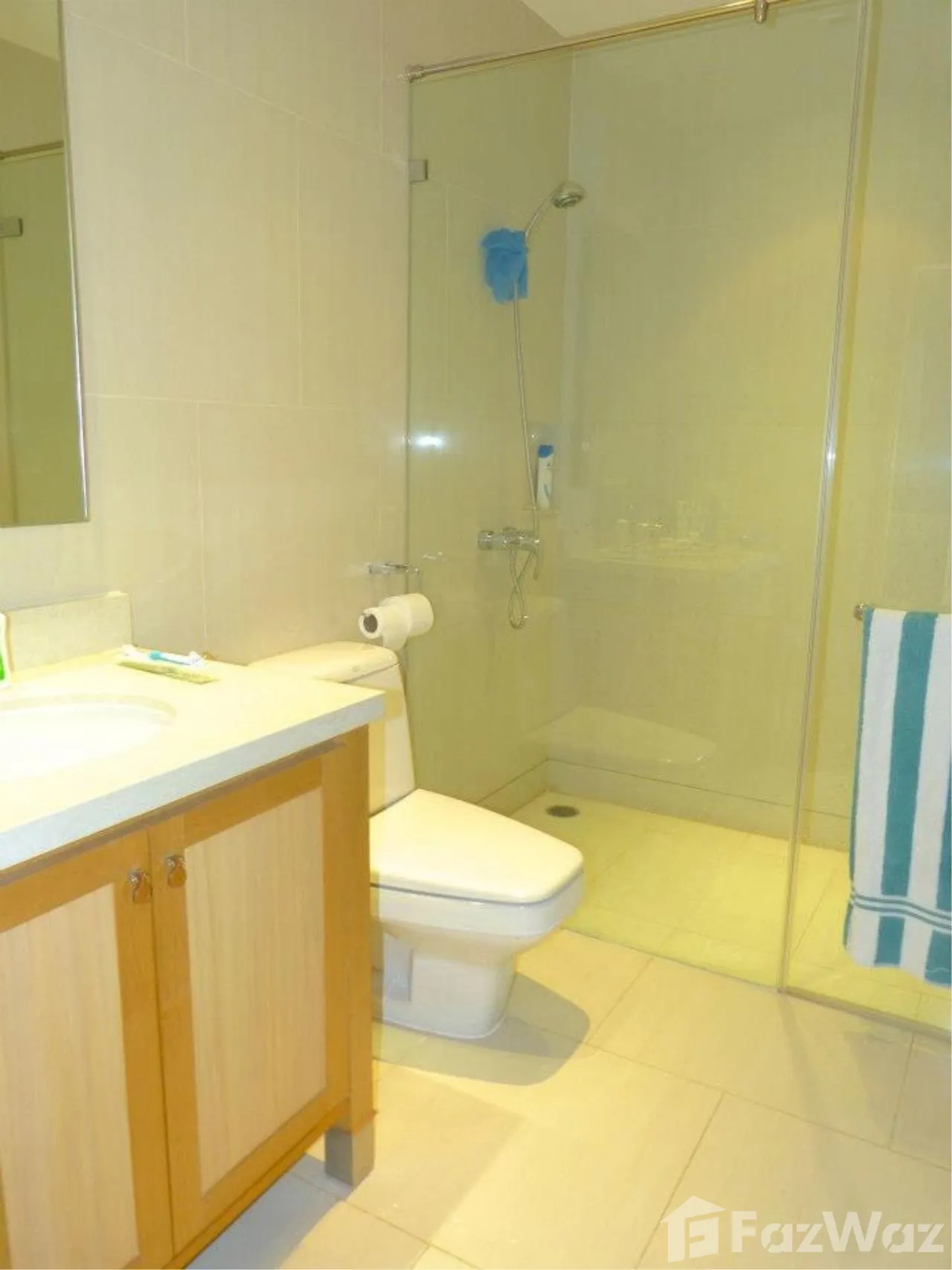 Stunning 2-bed, 2-bath duplex condo in Emporio Place, 134 sqm. For sale at ฿25M. Luxury living in Sukhumvit with excellent amenities and top-floor views.
