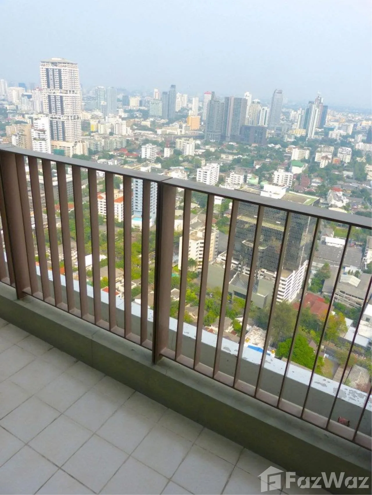 Stunning 2-bed, 2-bath duplex condo in Emporio Place, 134 sqm. For sale at ฿25M. Luxury living in Sukhumvit with excellent amenities and top-floor views.