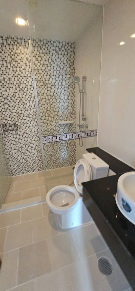 2-Bed, 2-Bath, 97 sqm Condo for Rent at Sukhumvit City Resort, Near BTS Nana, ฿40,000/month – Renovated Luxury in Sukhumvit 11, Bangkok