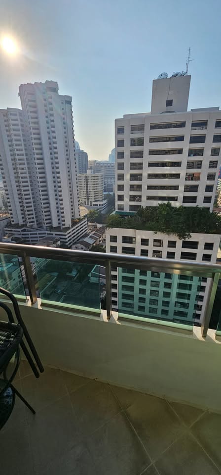 2-Bed, 2-Bath, 97 sqm Condo for Rent at Sukhumvit City Resort, Near BTS Nana, ฿40,000/month – Renovated Luxury in Sukhumvit 11, Bangkok