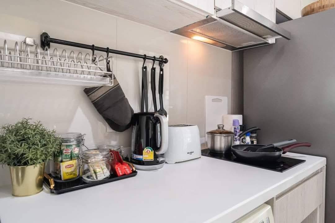 Modern 2-bedroom condo for sale at Life Sukhumvit 48. Fully furnished, prime location near BTS Phra Khanong. Sale price: 4.81 million THB, transfer fee 50/50.