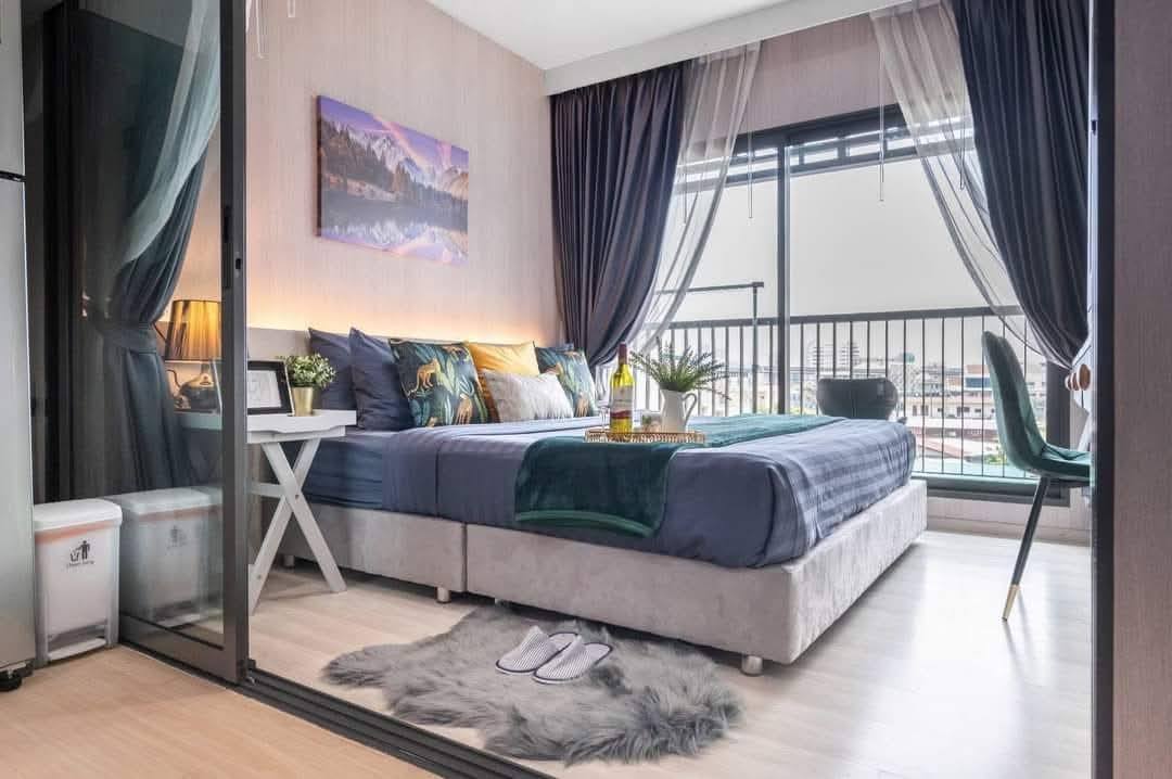 Modern 2-bedroom condo for sale at Life Sukhumvit 48. Fully furnished, prime location near BTS Phra Khanong. Sale price: 4.81 million THB, transfer fee 50/50.