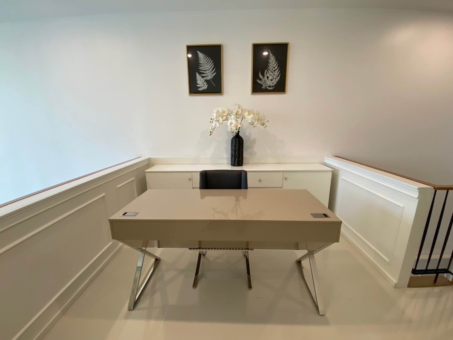 2-Bedroom 2-Bathroom 120 sqm Condo at the The Empire Place Duplex For Rent 60,000 THB/Month