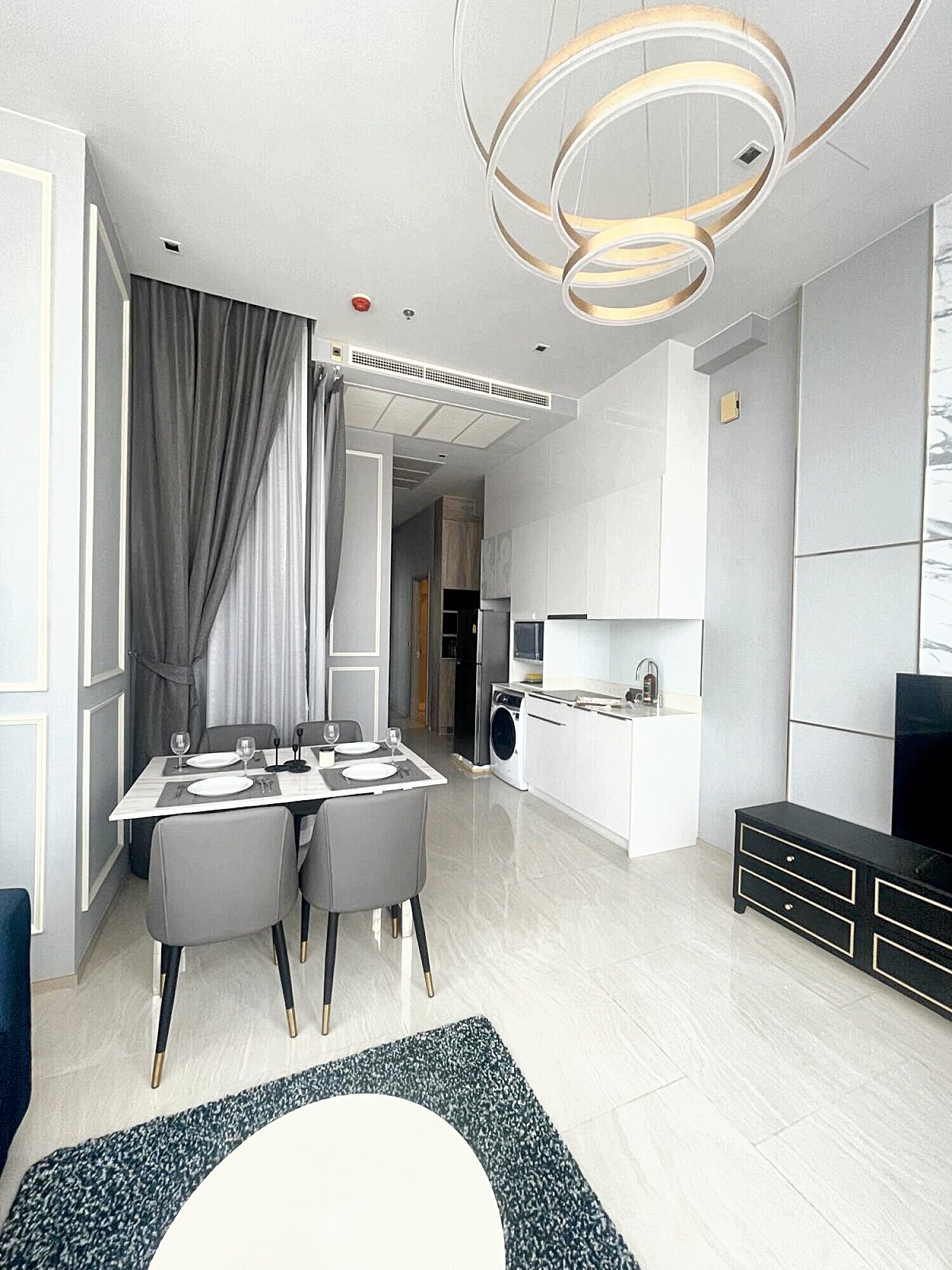 Luxury 2-bed, 2-bath condo for rent at Ashton Silom, 75 sqm, high floor, stunning city views. Prime CBD location near BTS & MRT. Rent: 83,000 THB/month.