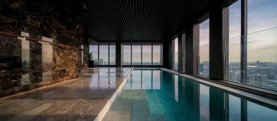 Luxury 1-bed, 1-bath condo for rent (67,500 THB/month) or sale (18.3M THB) at BEATNIQ Sukhumvit 32. High floor, city views, top-tier facilities. Near BTS Thonglor.