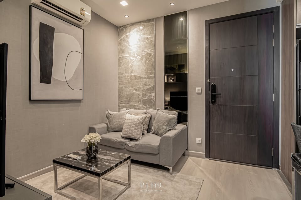 Stunning 1-Bedroom, 1-Bathroom condo in Wish Signature Midtown Siam. 26.65 sqm, modern style, ready to move in. For Sale 4.65M THB or Rent 22K/month.
