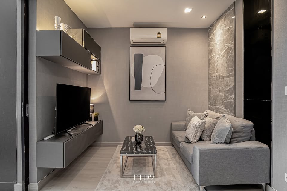 Stunning 1-Bedroom, 1-Bathroom condo in Wish Signature Midtown Siam. 26.65 sqm, modern style, ready to move in. For Sale 4.65M THB or Rent 22K/month.