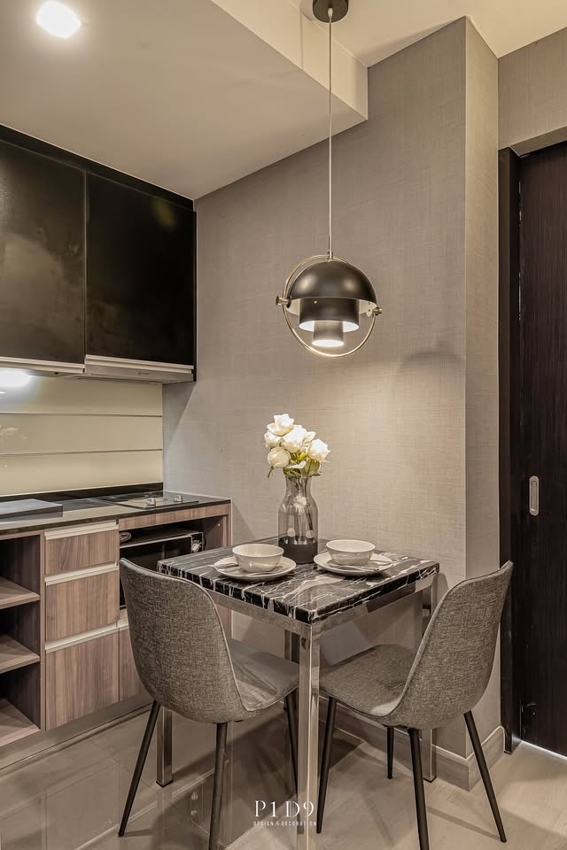 Stunning 1-Bedroom, 1-Bathroom condo in Wish Signature Midtown Siam. 26.65 sqm, modern style, ready to move in. For Sale 4.65M THB or Rent 22K/month.