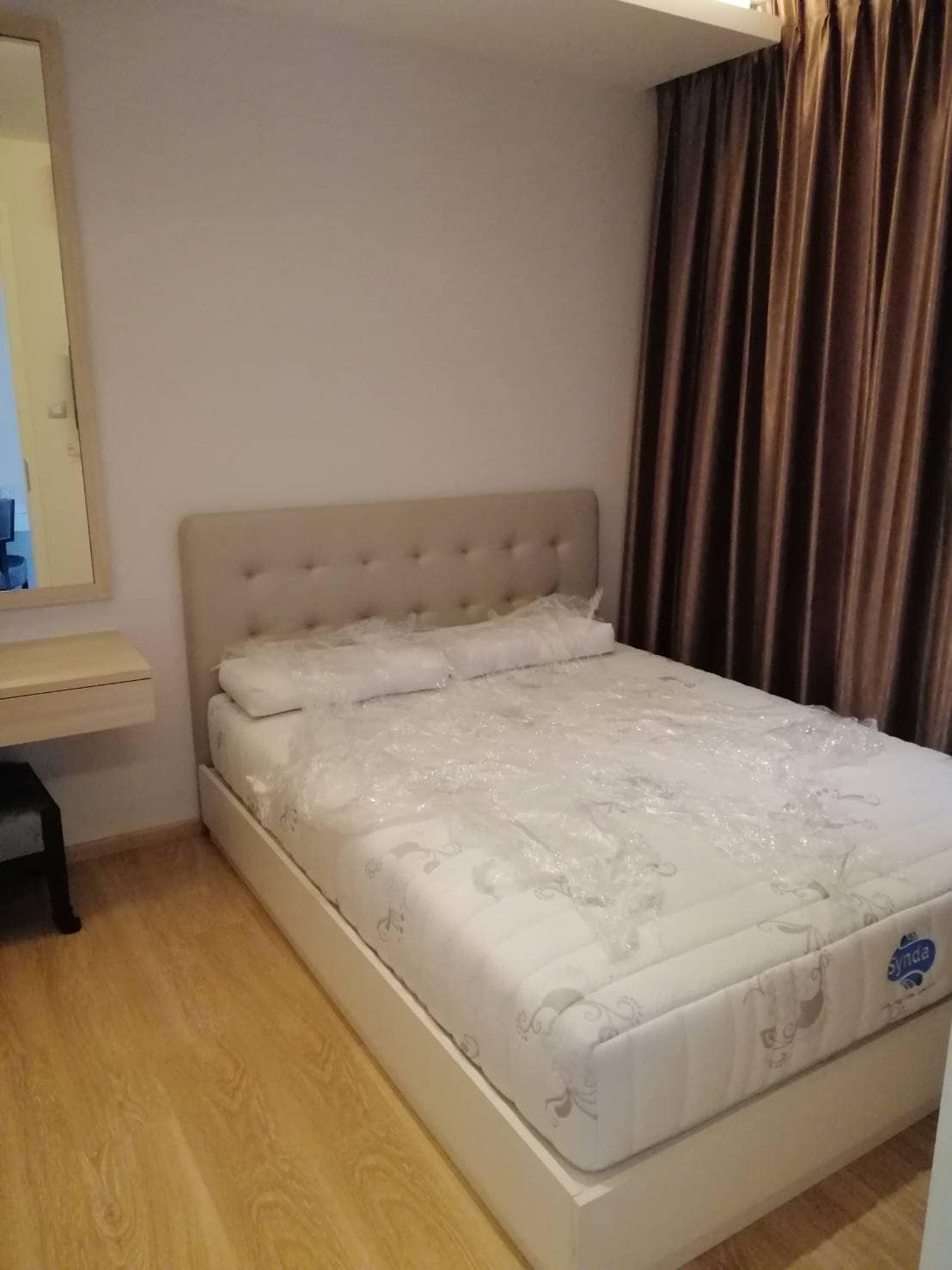 Luxury 1-bedroom condo at H Sukhumvit 43, 43 sqm, fully furnished, near BTS Phrom Phong, The EmQuartier, and Benjasiri Park. Rent: 28,000 THB monthly.