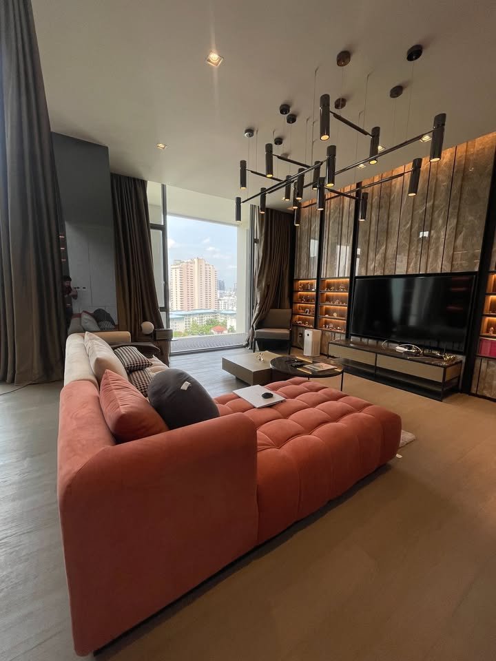 Luxury 2-bedroom 3-bathroom 220 sqm condo at Crystal Garden for sale in Sathorn. High floor, open views, concierge, lap pool, and tennis court.