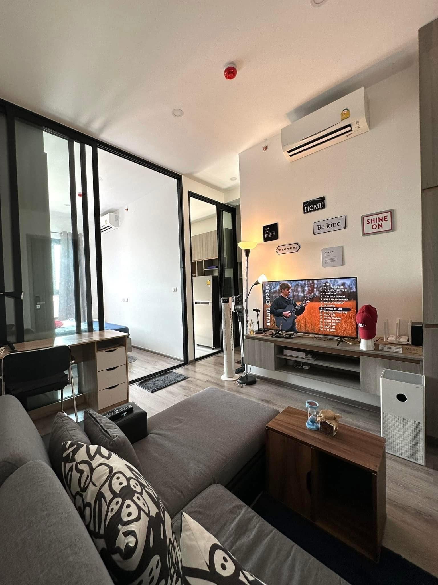 Modern 1-bedroom 1-bathroom 28 sqm condo at Knightsbridge Prime Onnut for rent or sale. High floor, fully furnished, near BTS Onnut, ready April 2025.