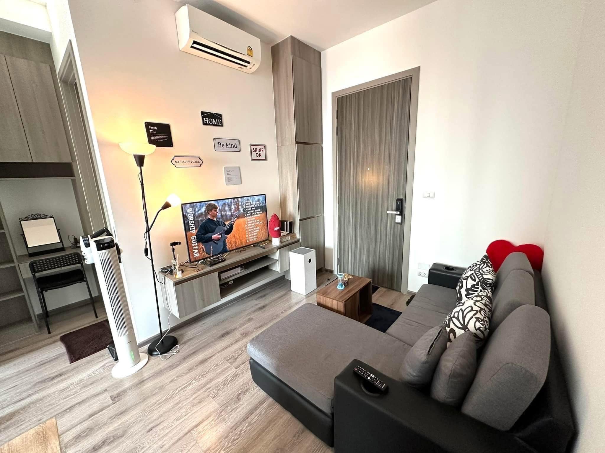 Modern 1-bedroom 1-bathroom 28 sqm condo at Knightsbridge Prime Onnut for rent or sale. High floor, fully furnished, near BTS Onnut, ready April 2025.