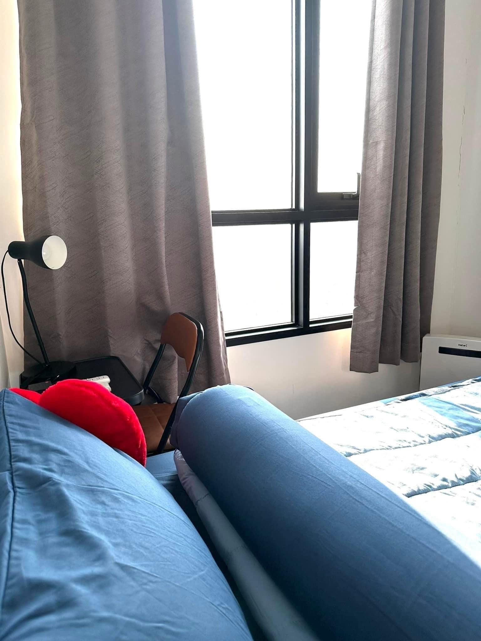 Modern 1-bedroom 1-bathroom 28 sqm condo at Knightsbridge Prime Onnut for rent or sale. High floor, fully furnished, near BTS Onnut, ready April 2025.